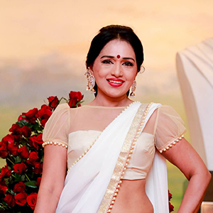 Actress Nilmini Tennakon