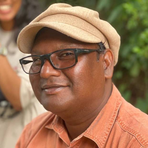 Daminda D Madawala