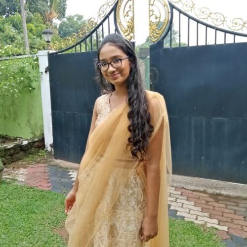 Actress Mihika Devindi Wickramarathna
