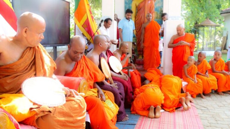Kandaketiye dhammarathana himi