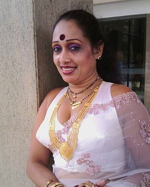 Jayangani Dikkumbura